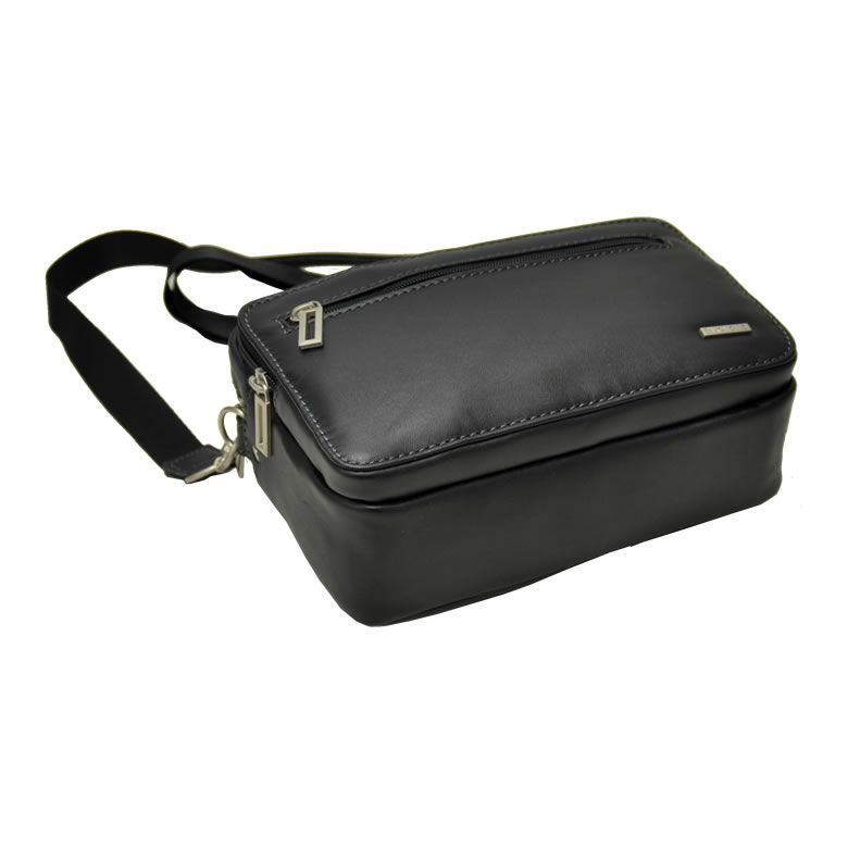 ショルダーバッグ