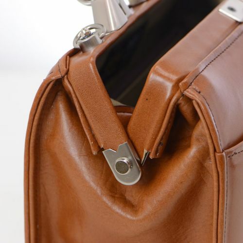 【極美品】SADDLE 豊岡鞄 ミニダレスバッグ 2way レザー ブラウン ダレスバッグ メンズ 本革 セカンドバッグ ショルダーバッグ